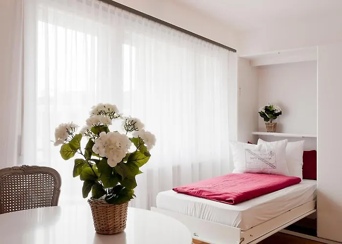 Double Room-2 By Interhome アパート